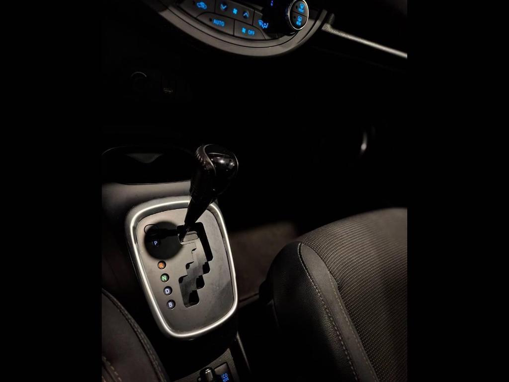 Toyota Yaris 5 Porte 1.5 VVT-i Hybrid Style E-CVT