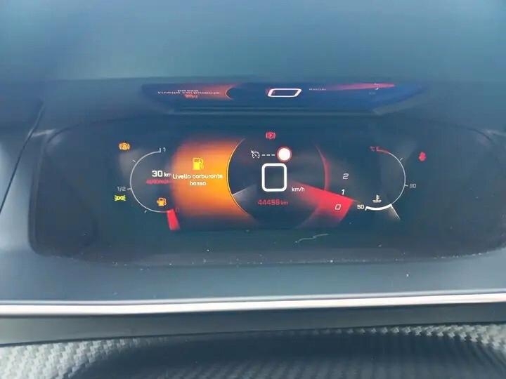 Peugeot 2008 PureTech 155 S&S EAT8 GT