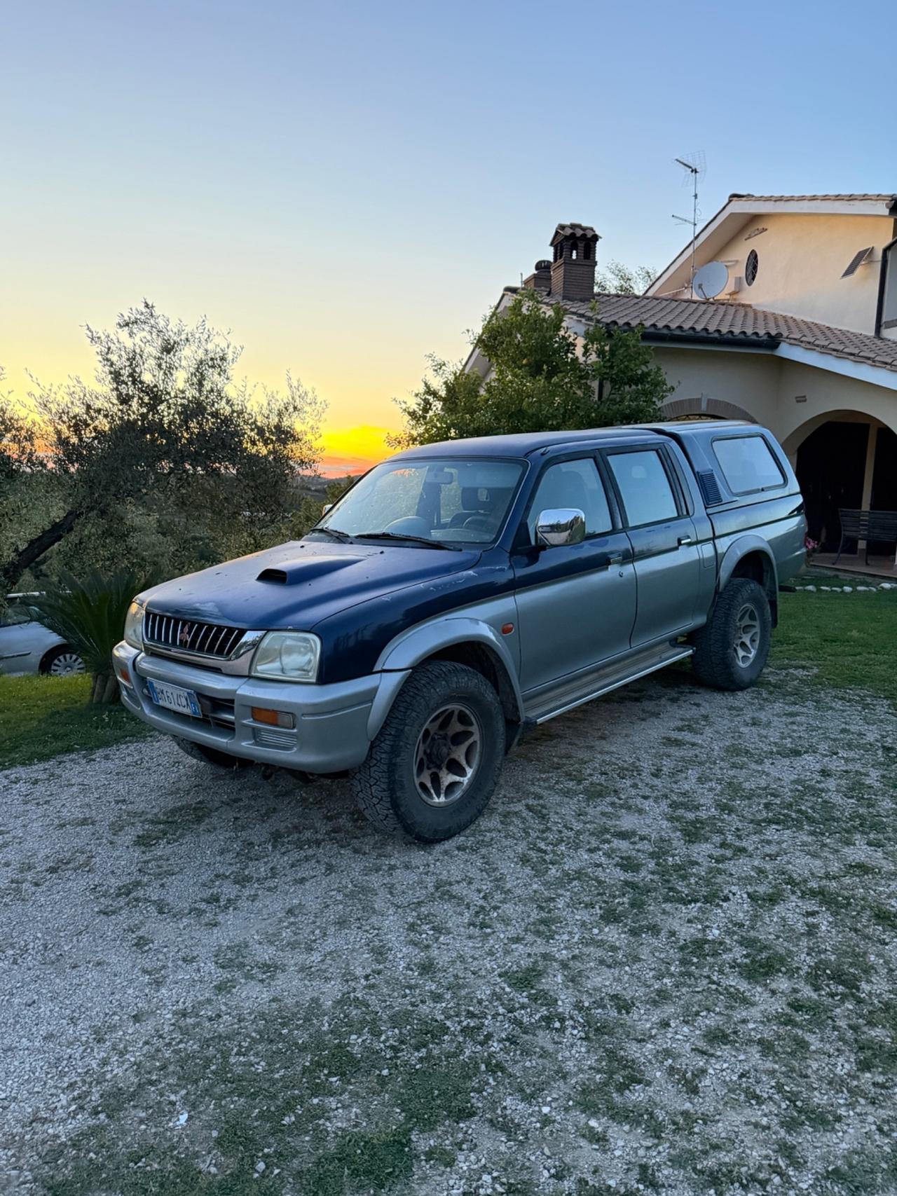 Mitsubishi L200 2.5 TDI 4WD Club Cab Pup. GLS Targ.