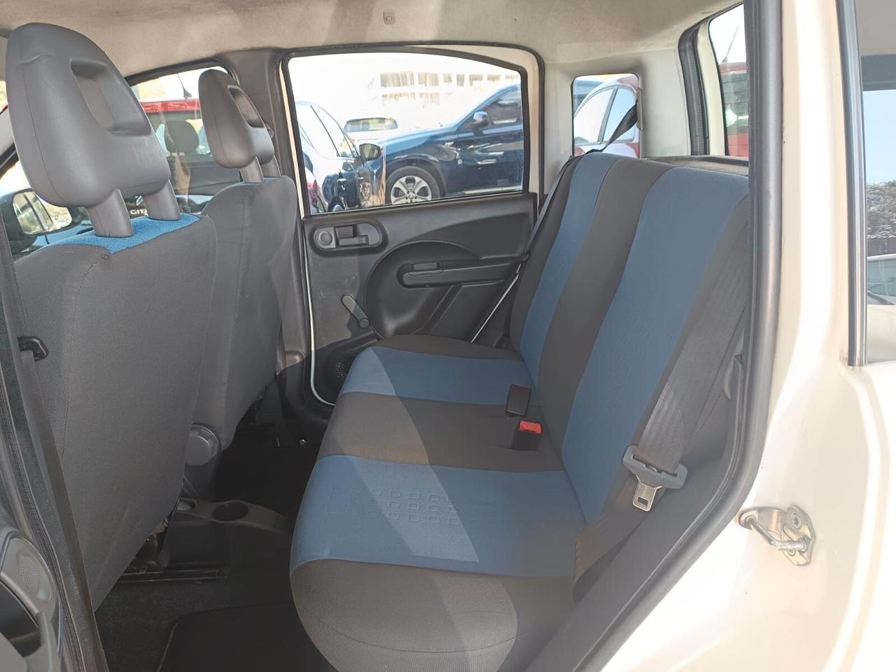 Fiat Panda 2012 - 1.2 benzina Lb automobili