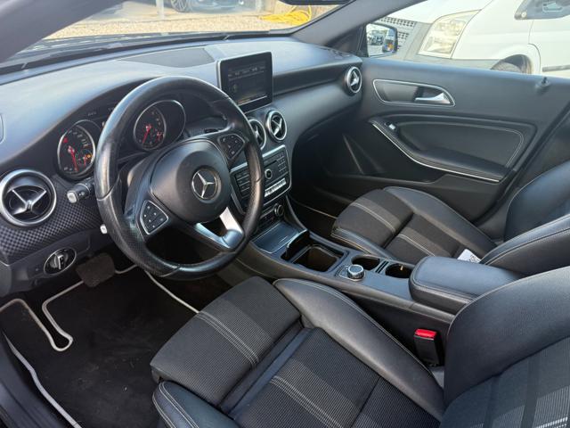 MERCEDES-BENZ A 200 d Automatic Premium