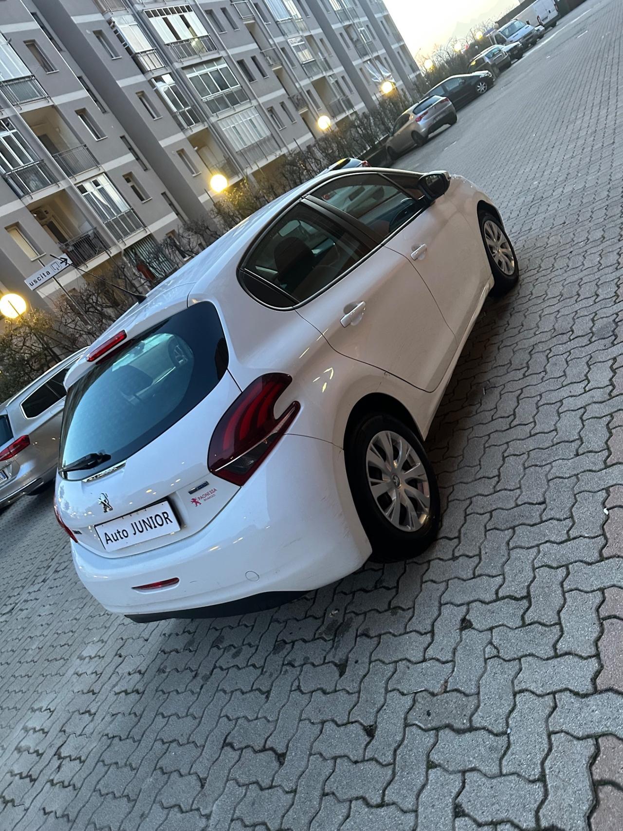 Peugeot 208 BlueHDi 75 5 porte Active