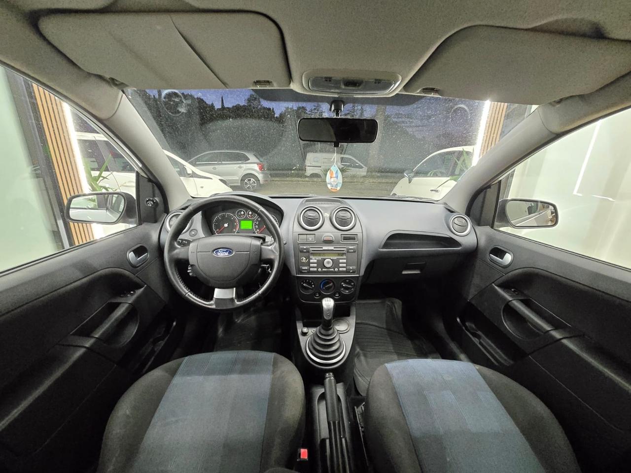 Ford Fiesta 1.4 TDCi 5p. Ghia