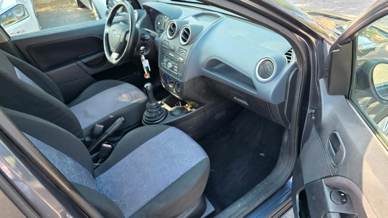 Ford Fiesta 1.4 TDCi 5p. Titanium