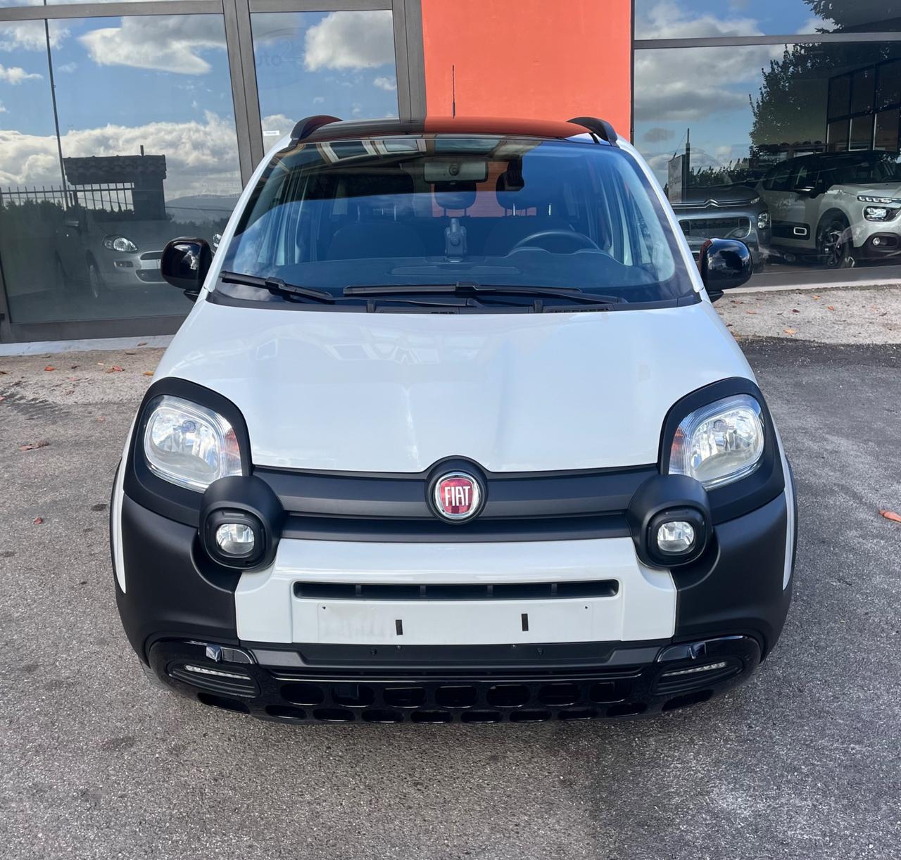 Fiat Panda 1.2 Cross Waze -solo Km 22165-