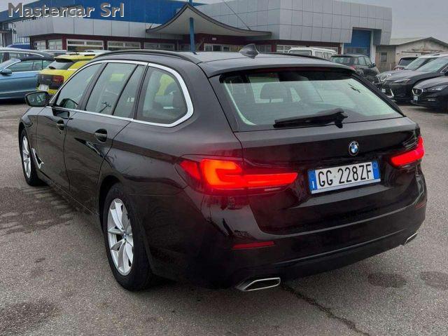 BMW 520 520d Touring mhev 48V xdrive Luxury auto - GG228ZF