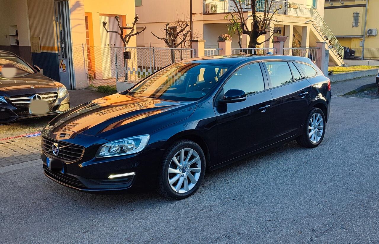 Volvo V60 D3 Geartronic Momentum