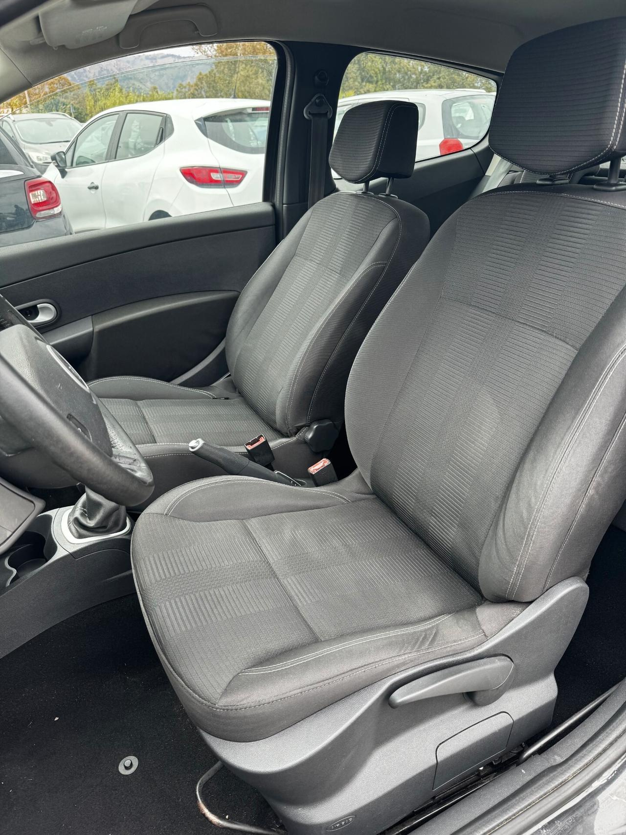 Renault Clio 1.2 16V 3 porte Confort