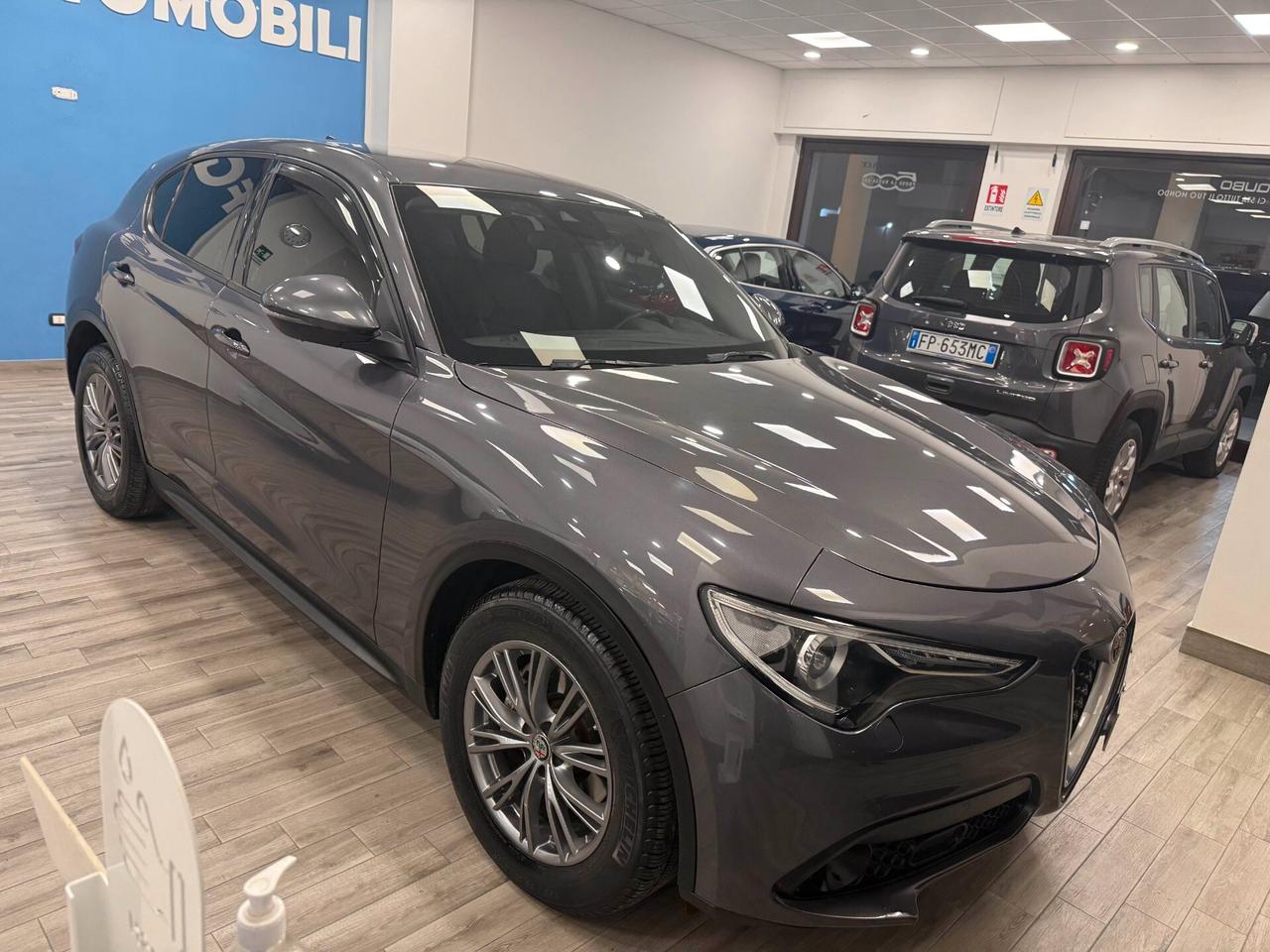 Alfa Romeo Stelvio 2.2 Turbodiesel 180 CV AT8 RWD Executive