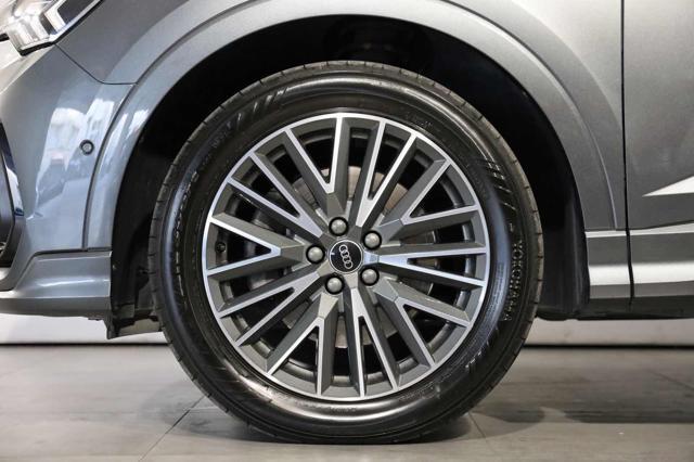 AUDI Q3 SPB 40 TDI quattro S tronic Identity Black