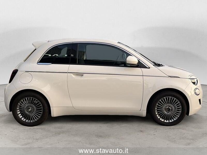 FIAT 500 Nuova Hatchback My23 La Nu