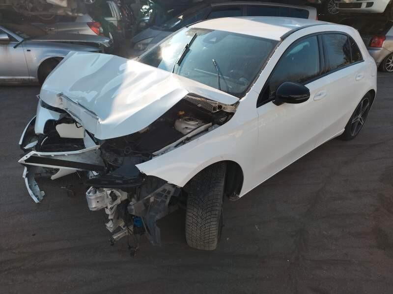 Mercedes-benz A 160 d Premium