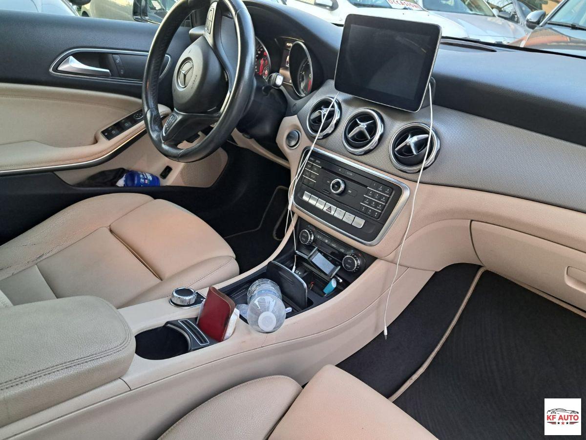 MERCEDES GLA - 180D Automatic Premium
