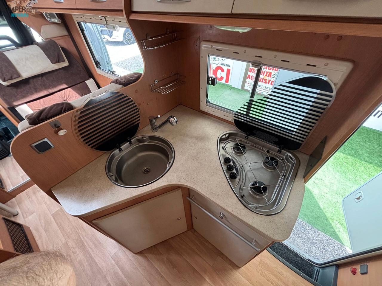 CHALLENGER GENESIS 55 - mansardato con letti a castello in coda