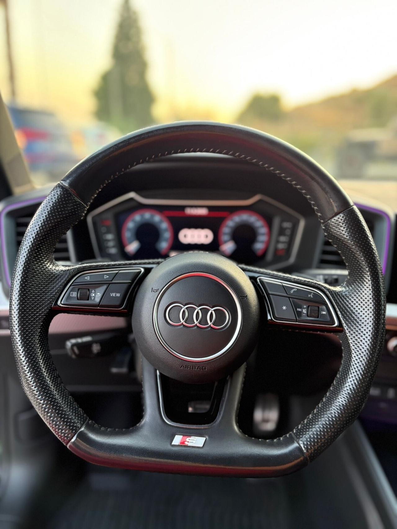 Audi A1 SPB 40 TFSI S tronic Identity Black