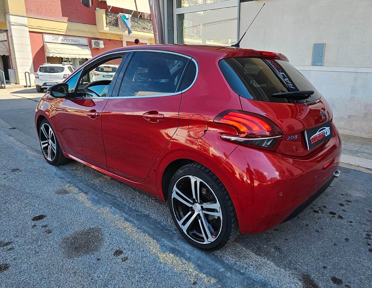 Peugeot 208 BlueHDi 100 5 porte GT Line
