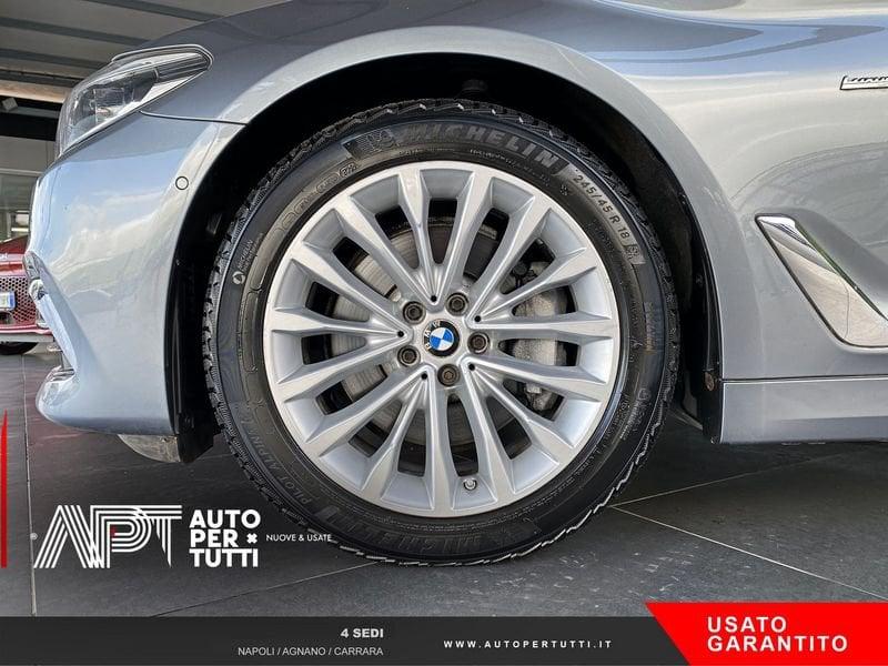 BMW Serie 5 530d Touring xdrive Luxury 265cv auto