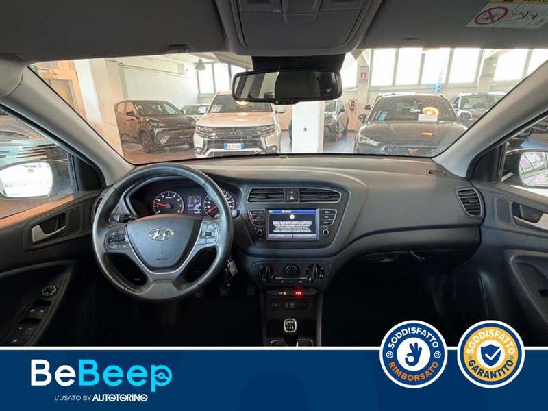 Hyundai i20 5P 1.2 MPI DUALCOLOR 84CV