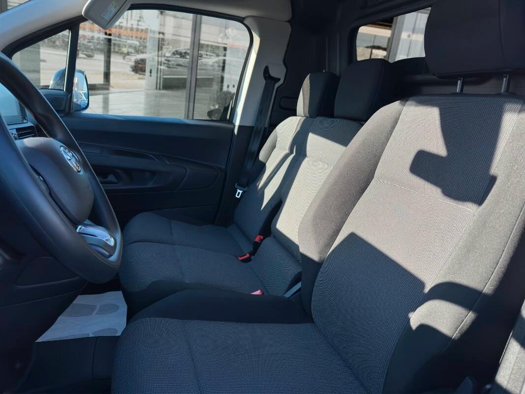 TOYOTA Proace City Verso 1.5D 100cv S&S L1 D Execut con Telecam e CarPlay