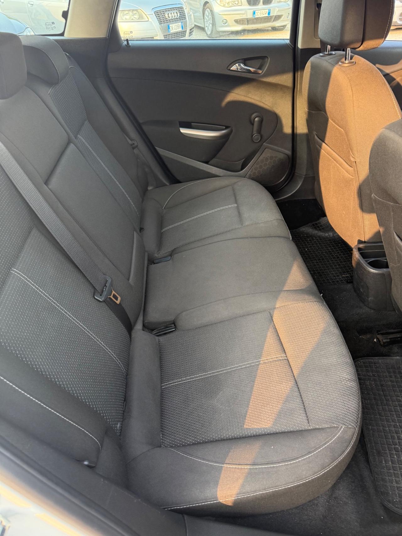 Opel Astra 1.7 CDTI 110CV 5 porte Cosmo