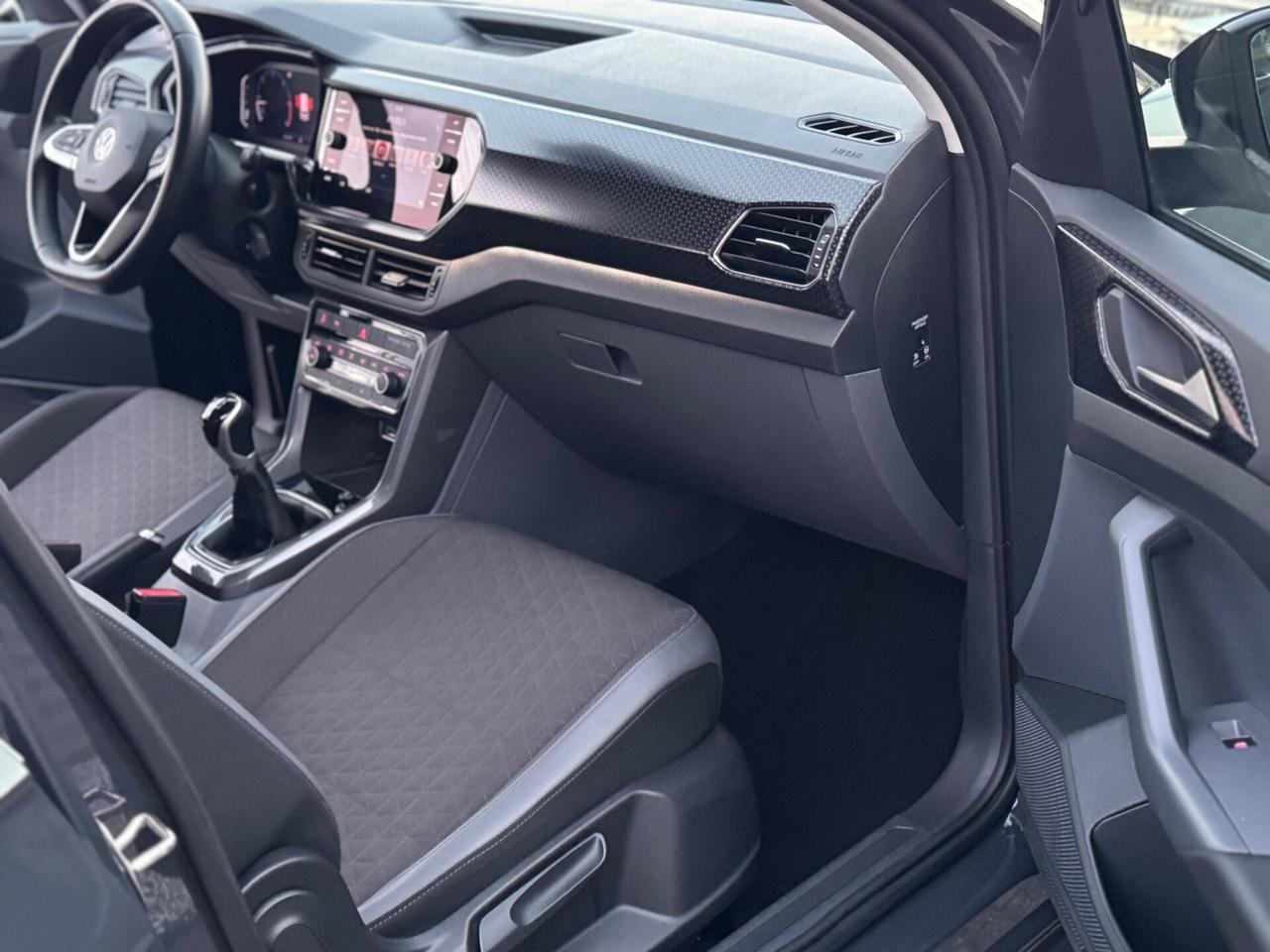 Volkswagen T-Cross 1.6 TDI SCR Style Neopatentati !