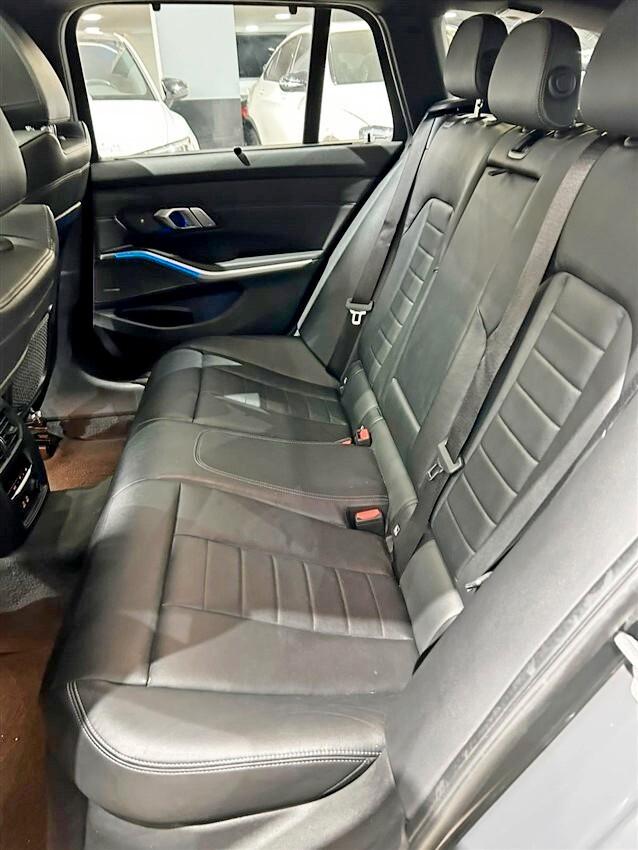 Bmw 320 320d xDrive Touring Msport