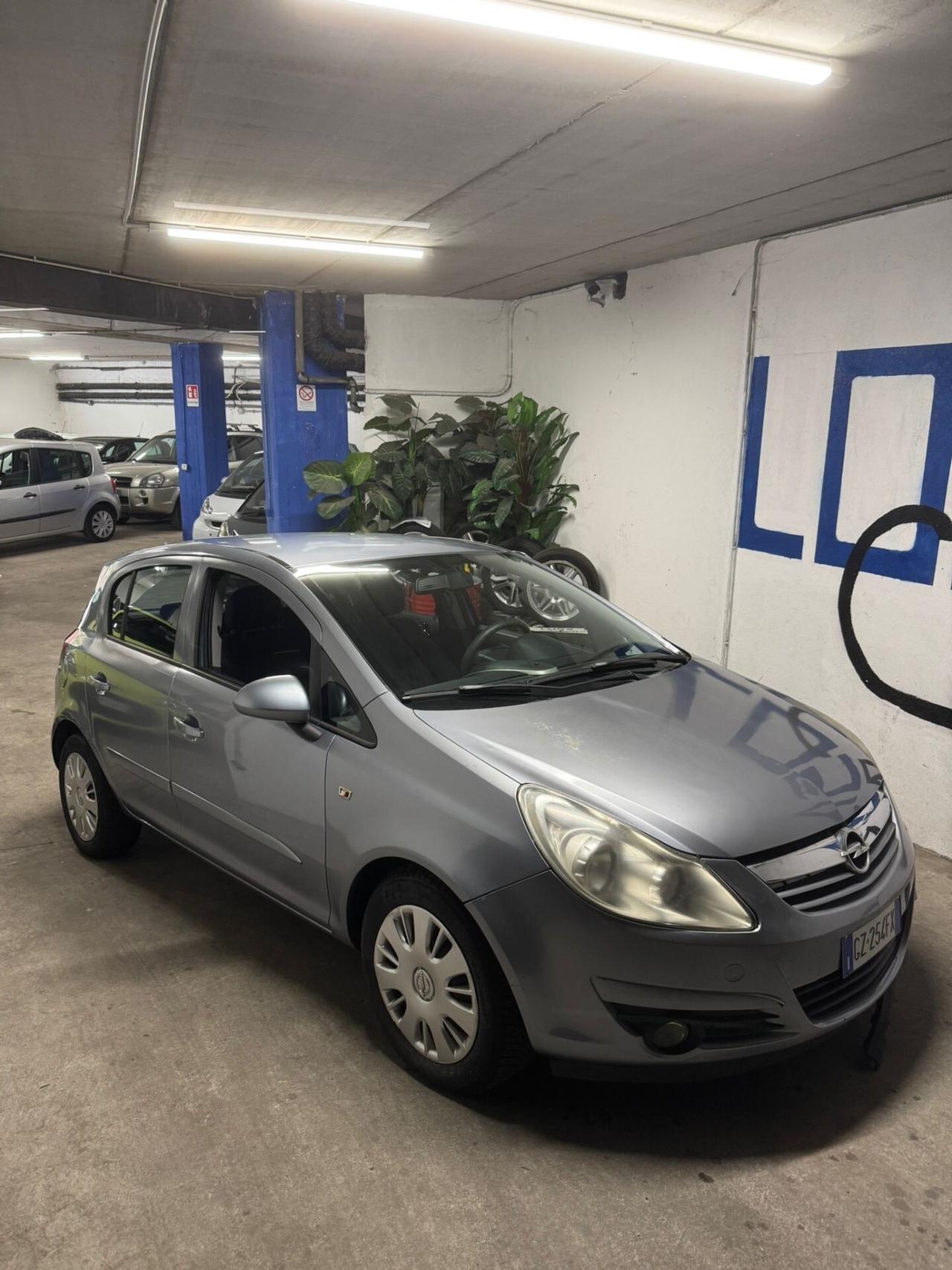 Opel Corsa 1.2 5 porte Cosmo