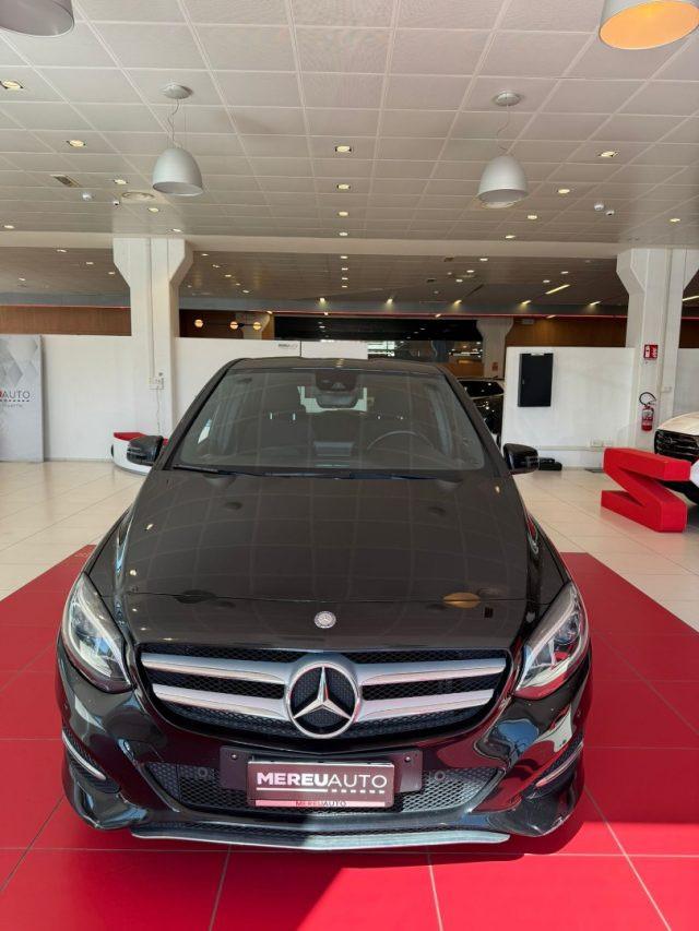 MERCEDES-BENZ B 180 d Executive