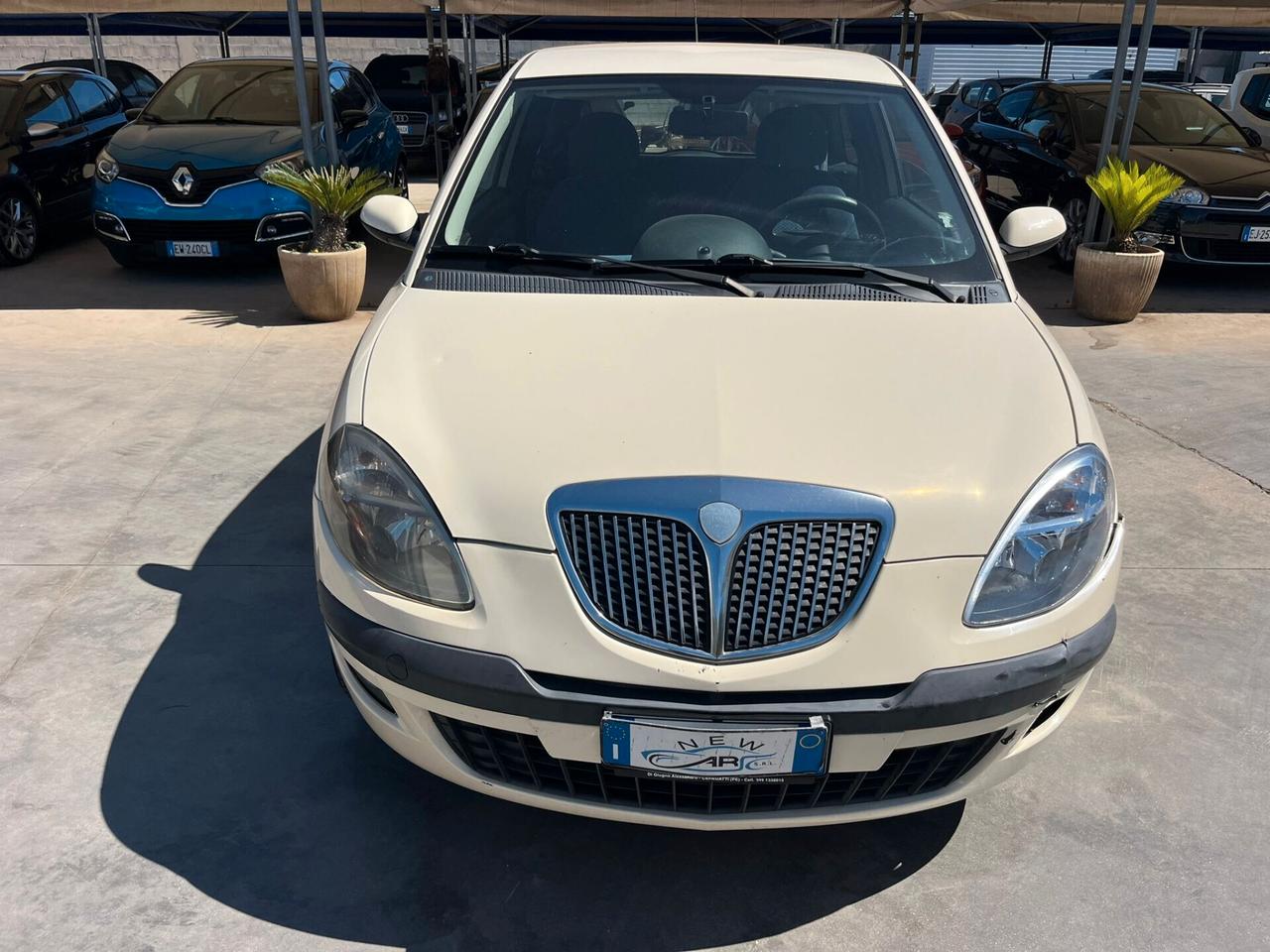 Lancia Ypsilon 1.2 benzina