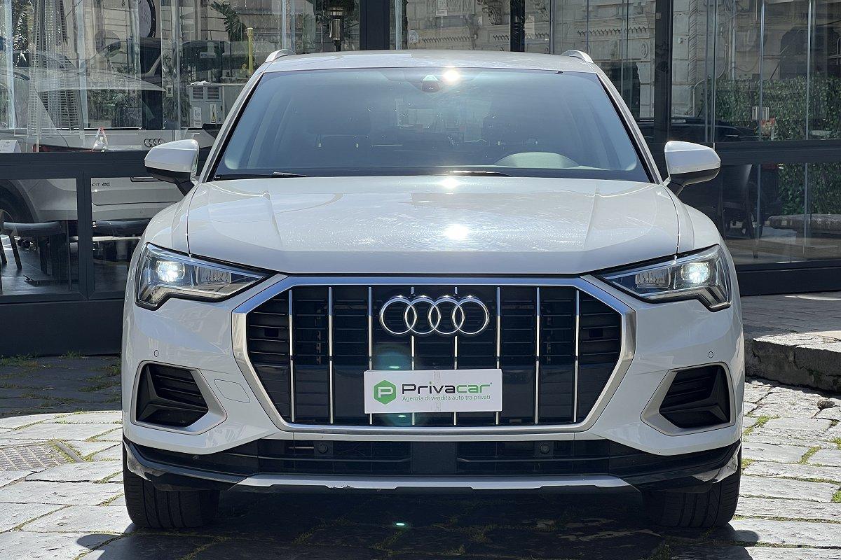 AUDI Q3 35 TDI S tronic Business Advanced