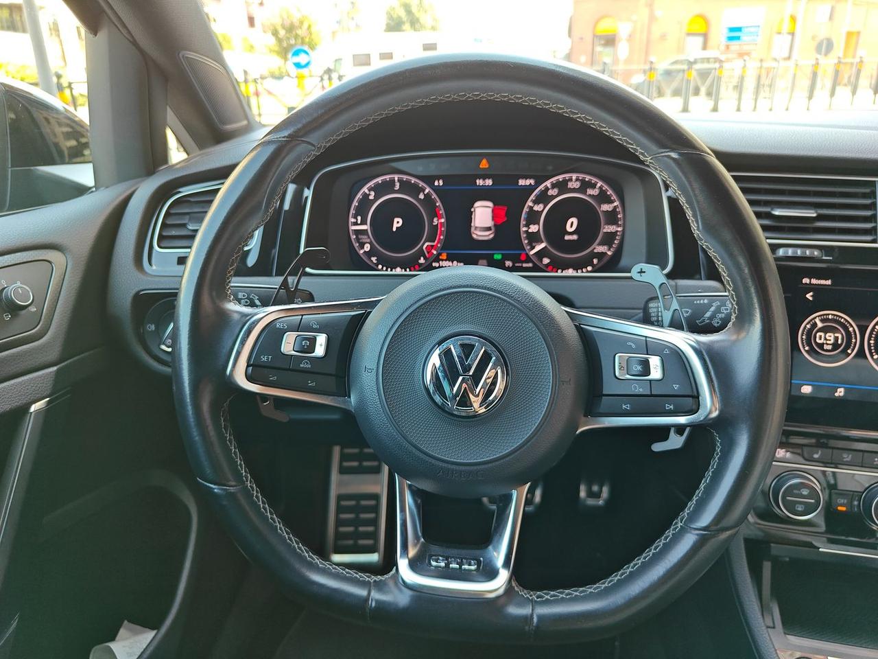 Volkswagen Golf VW Golf 2.0 TDI BlueMotion 7 #6522
