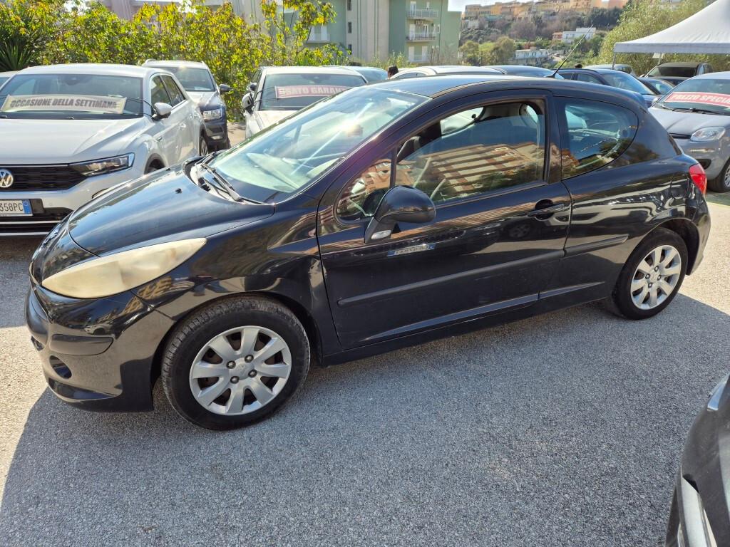 Peugeot 207 1.4 HDi 70CV 3porte