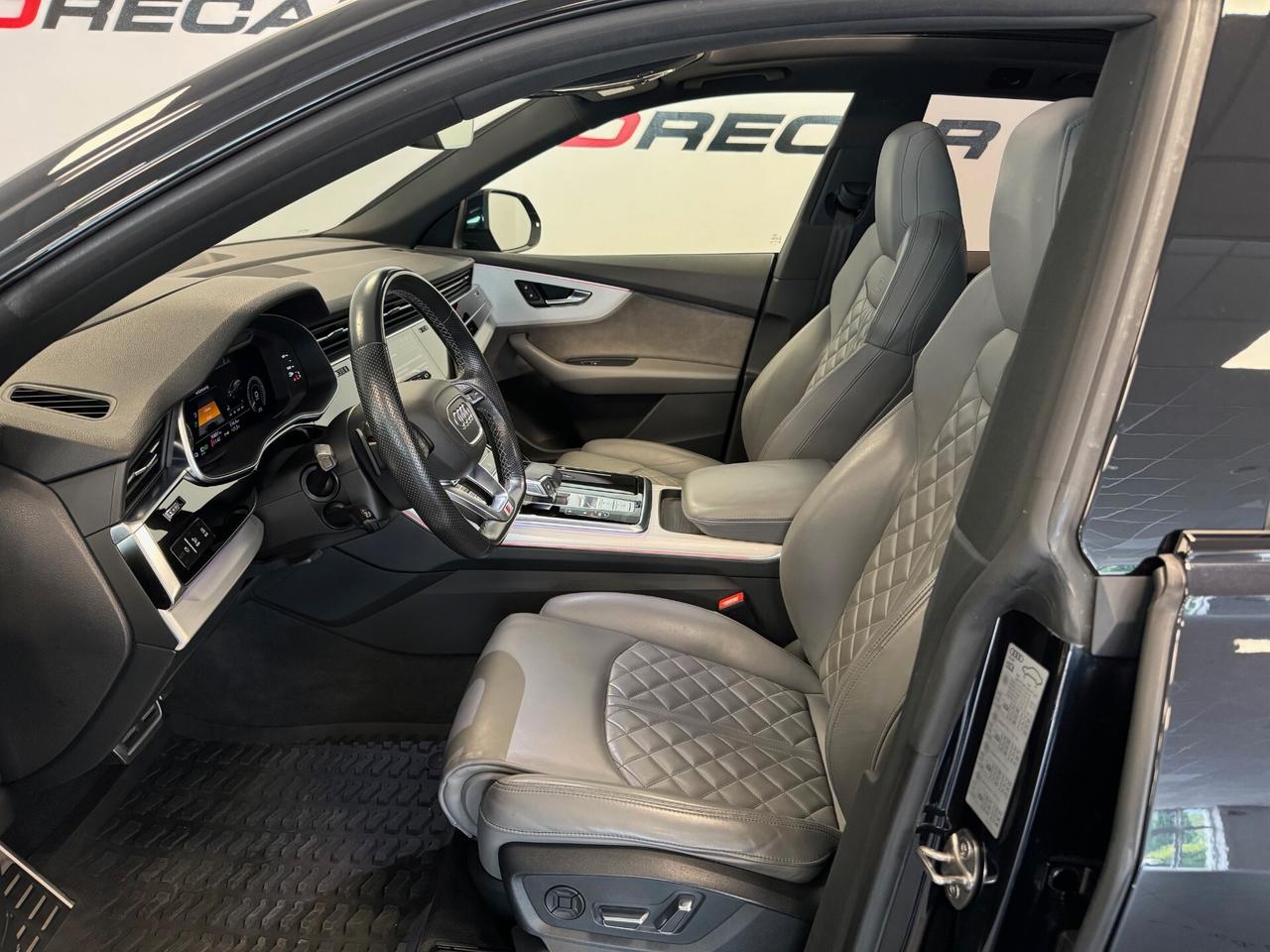 Audi Q8 55 TFSI e quattro tiptronic Sport S LINE