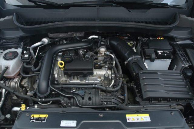 VOLKSWAGEN T-Cross 1.0 TSI 110 CV Sport - R-line
