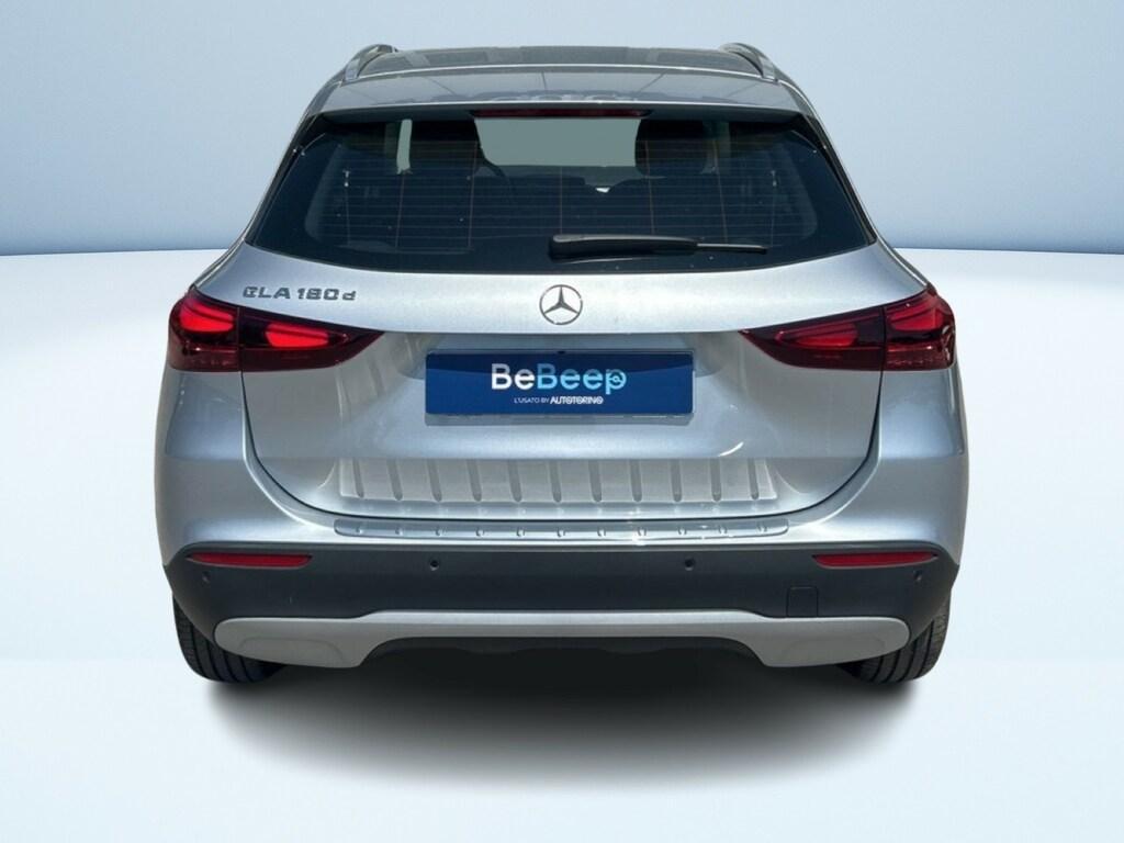 Mercedes GLA 180 180 D Advanced 8G-DCT