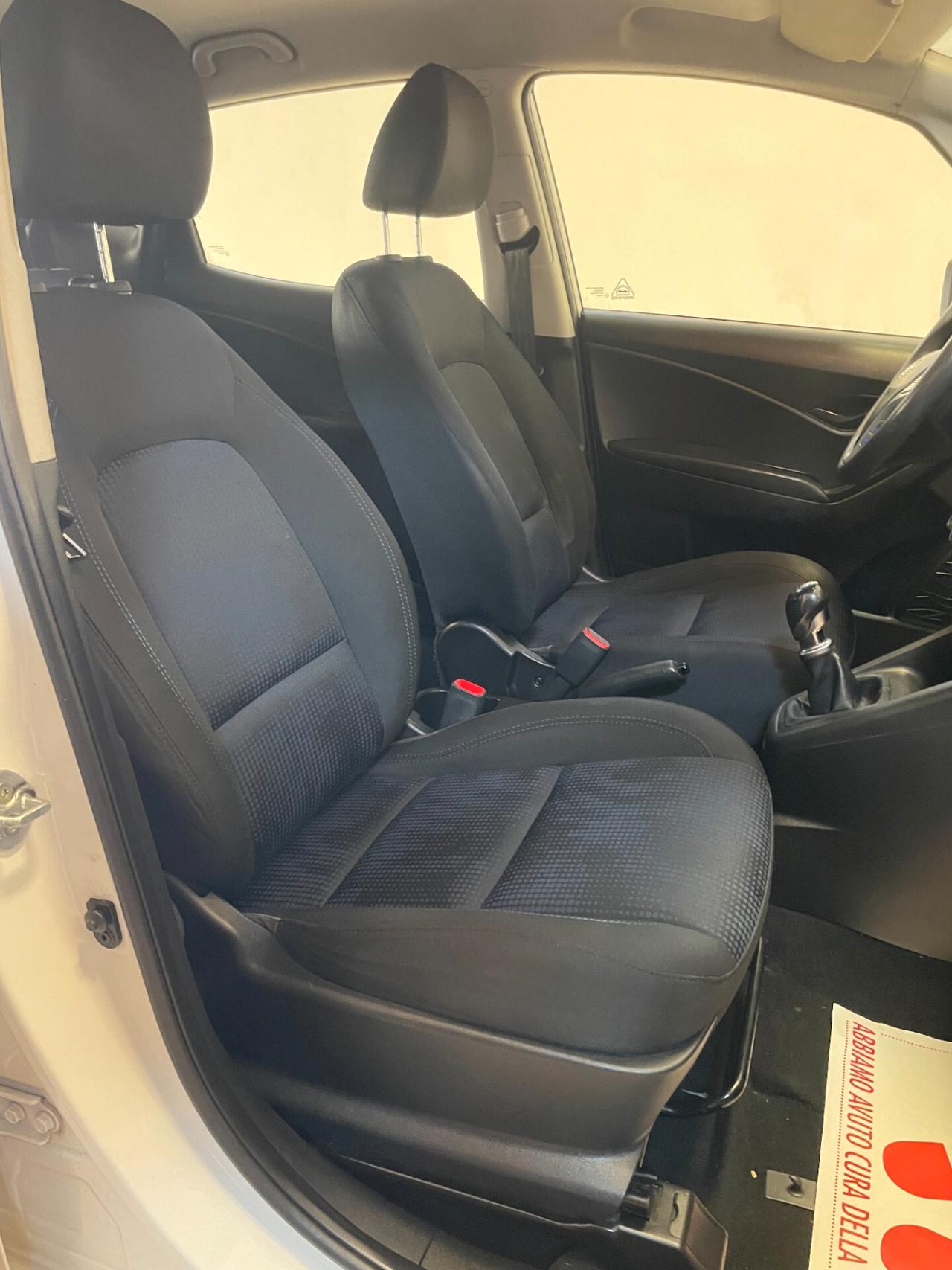 Hyundai iX20 5P 1.4 CRDI 90 CV Full TAGLIAND GARANZIA