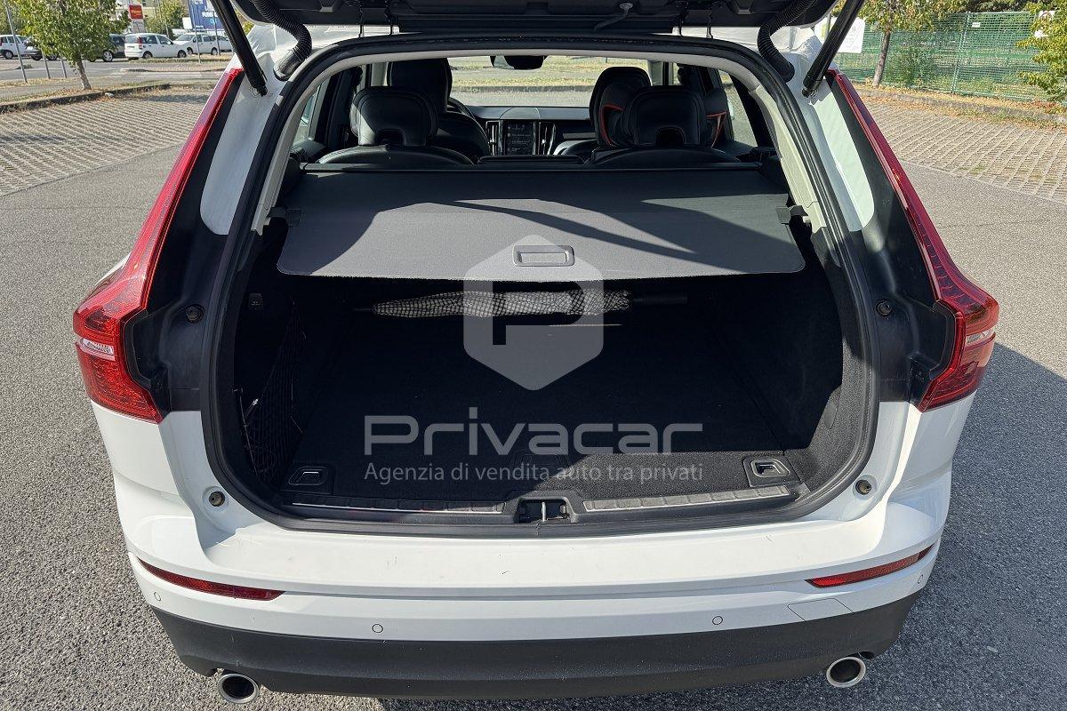 VOLVO XC60 B4 (d) AWD Geartronic Momentum
