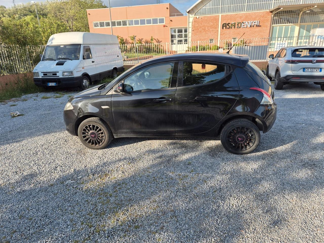 Lancia Ypsilon 0.9 TwinAir 85 CV 5 porte S&S DFN Gold