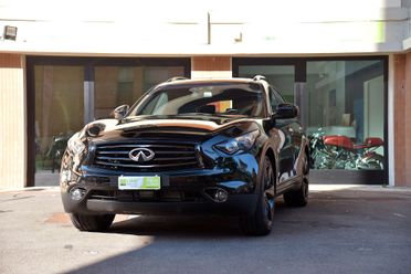 Infiniti QX70 3.0 diesel V6 AT S