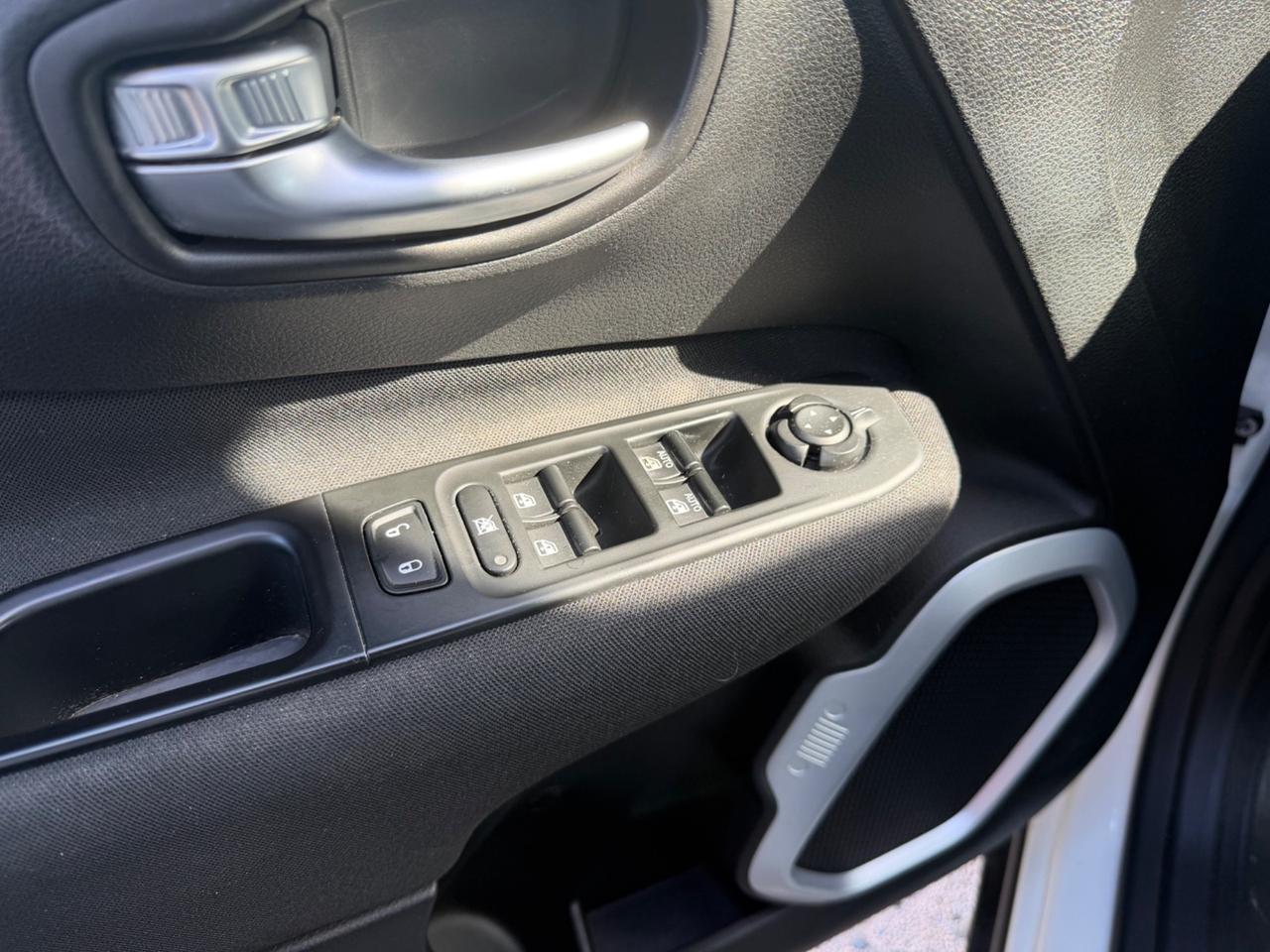 Jeep Renegade 1.6 Mjt 120 CV Longitude