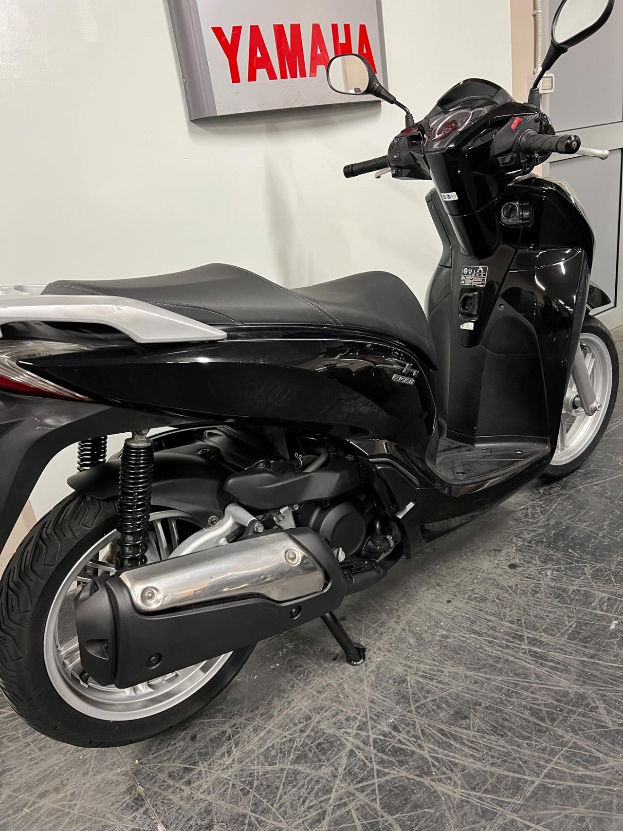 Honda SH 300