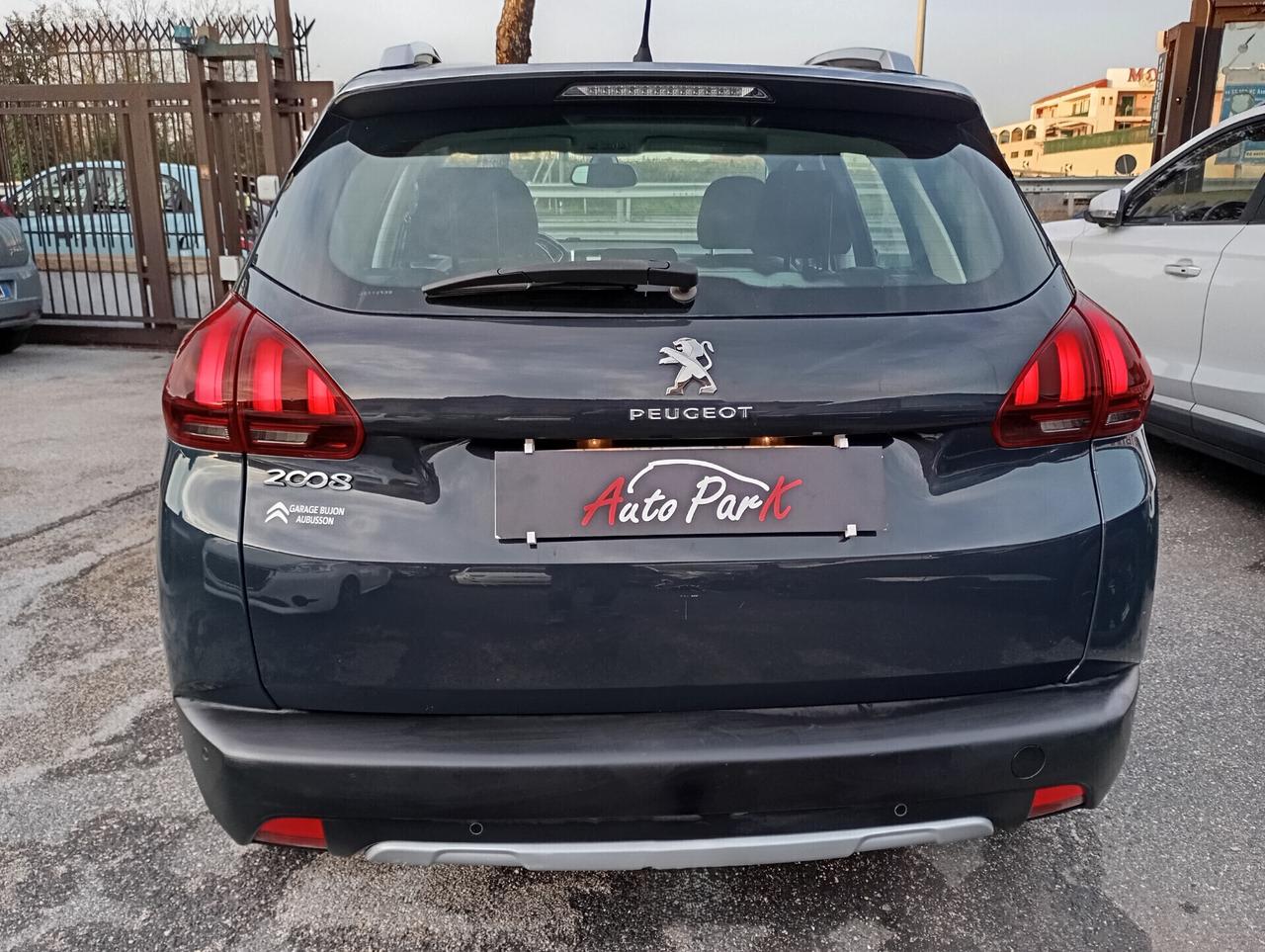 Peugeot 2008 1.2 PureTech Turbo 110CV Allure