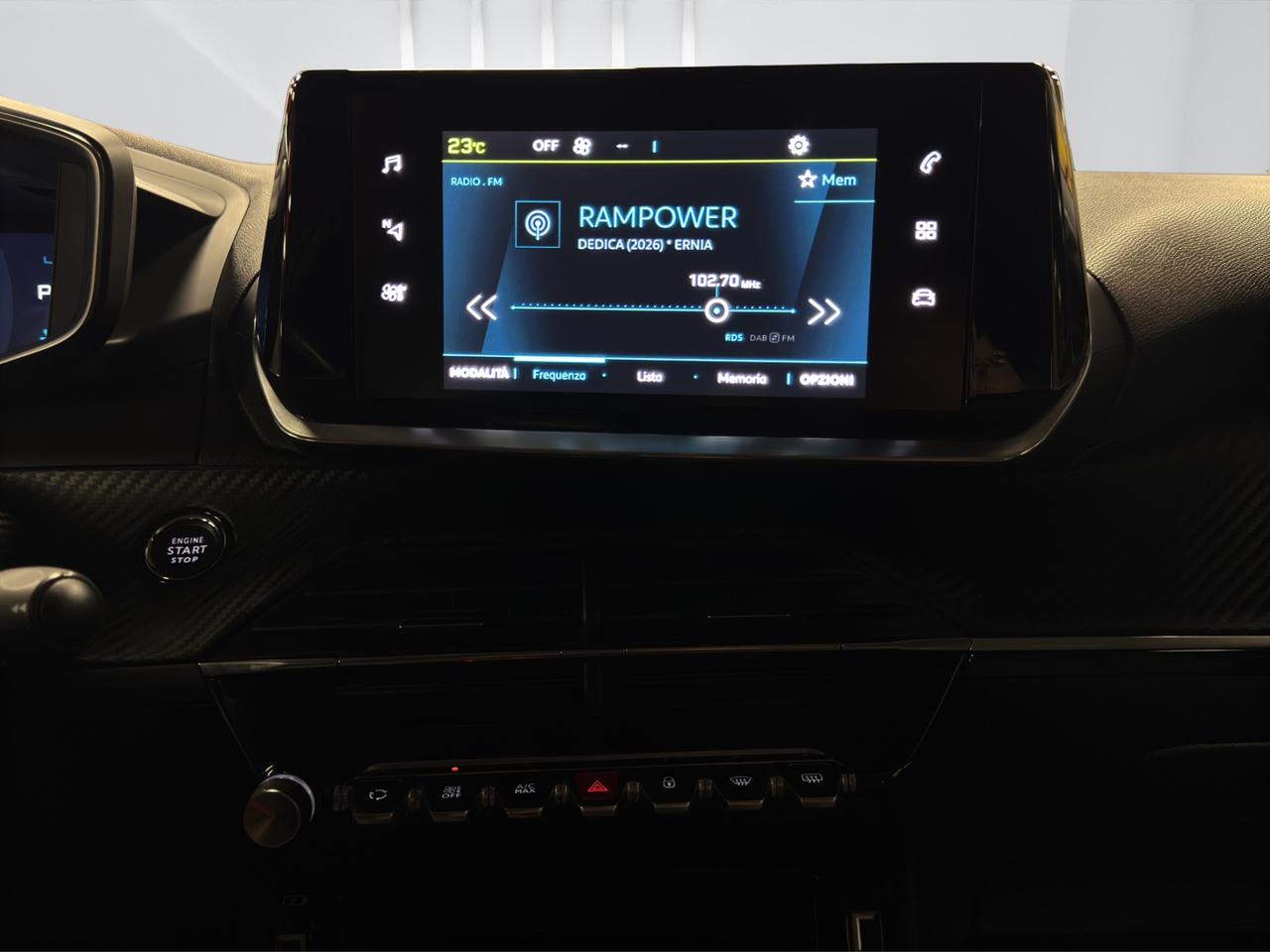 Peugeot e-2008 2008 Allure Pack 100kW