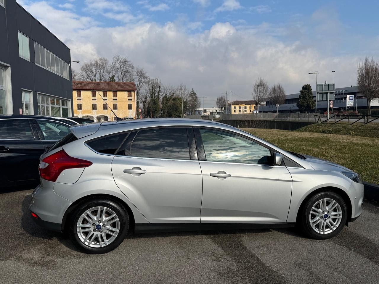 Ford Focus 1.0 benzina