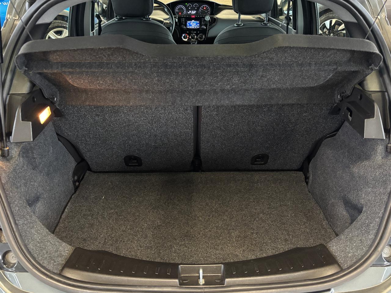 Lancia Ypsilon 0.9 TwinAir 85 CV Metano Ecochic Platinum