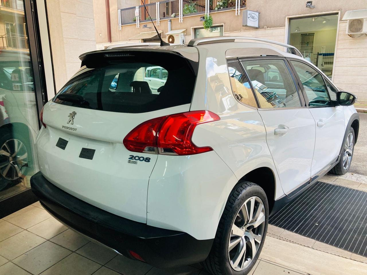 Peugeot 2008 1.6 e-HDi - PERFETTA - 2014