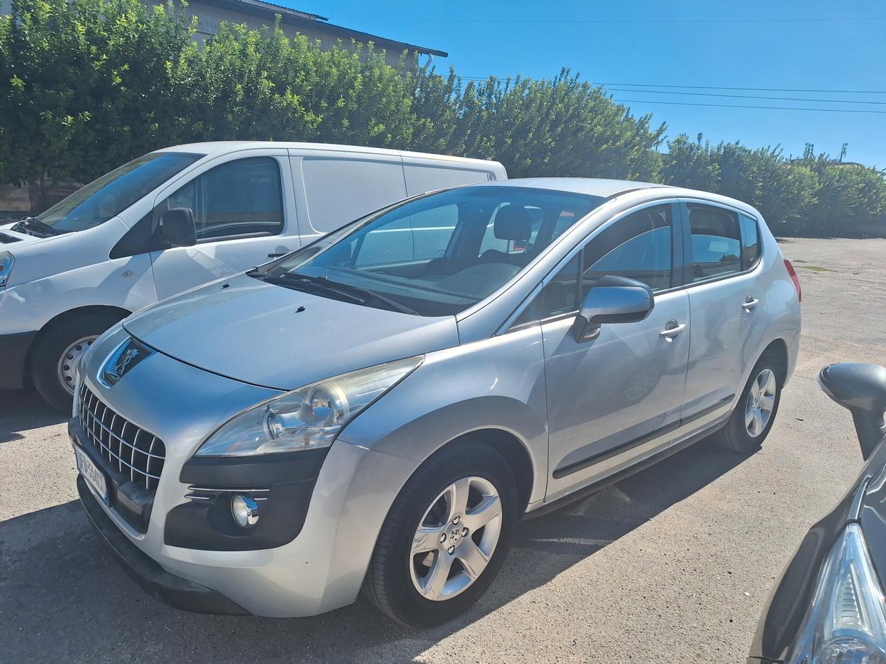 Peugeot 3008 1.6 HDi 110CV cambio robotizzato Premium