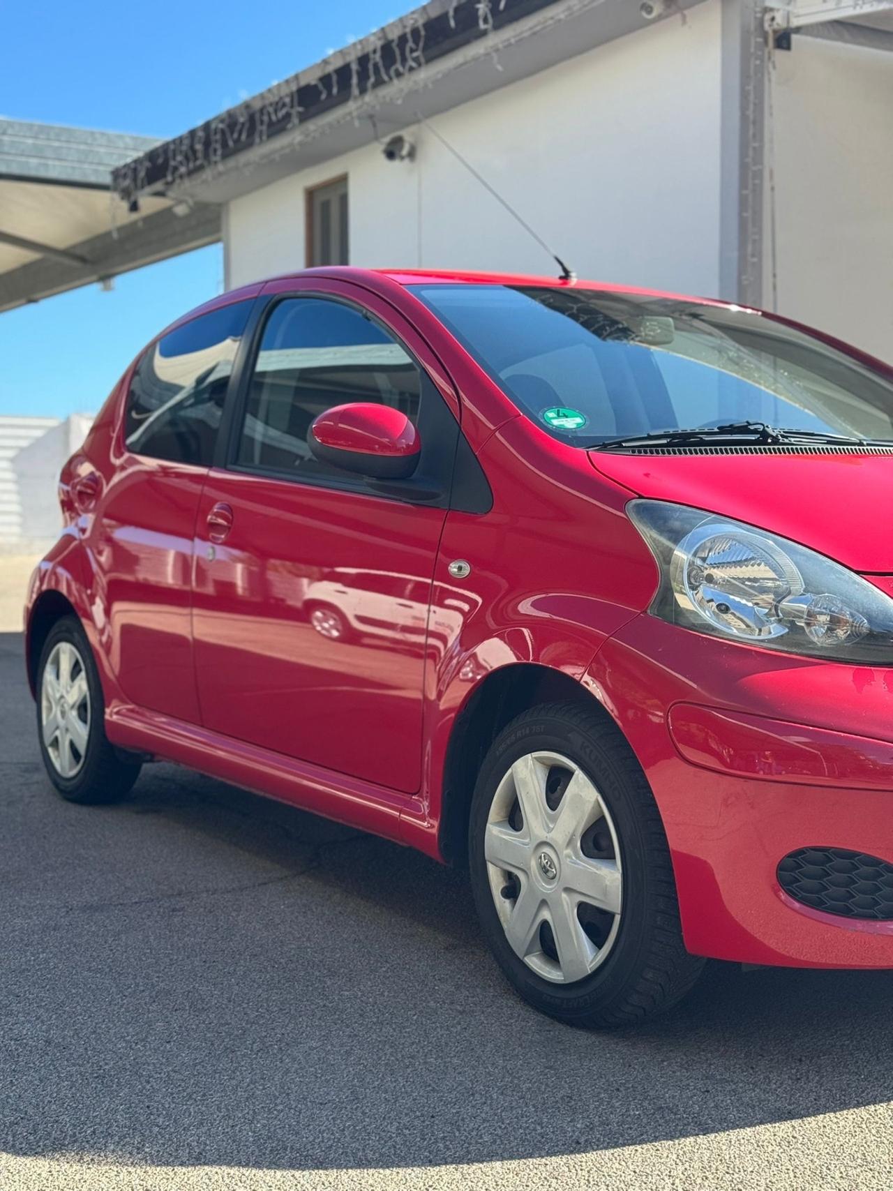 Toyota Aygo 1.0 12V VVT-i 5 porte
