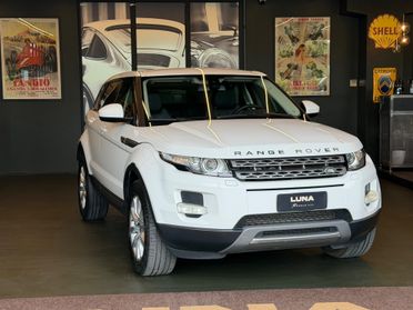Land Rover Range Evoque 2.2 TD4 5p. Pure