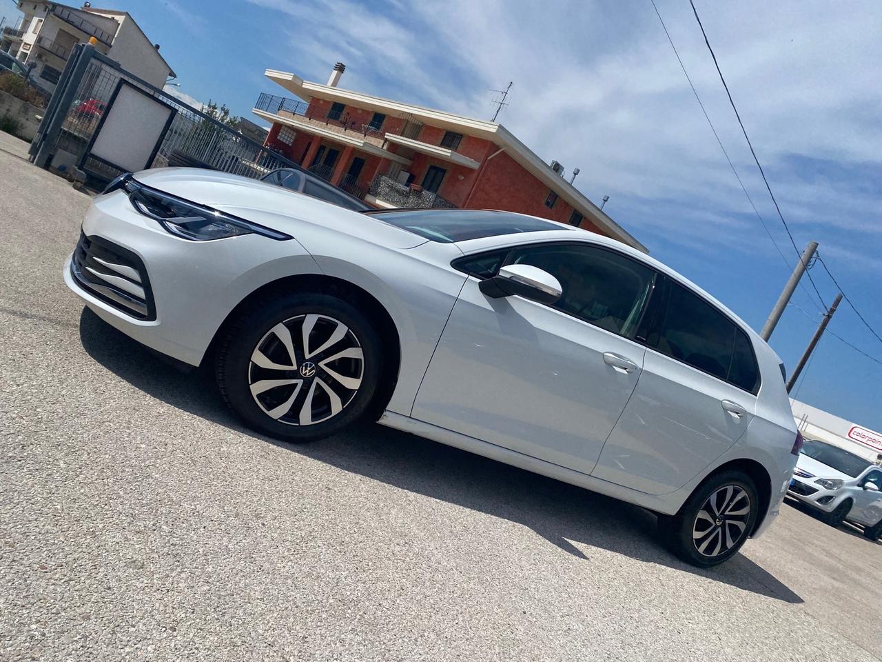 Volkswagen Golf VIII 2.0 TDI SCR Active 116cv